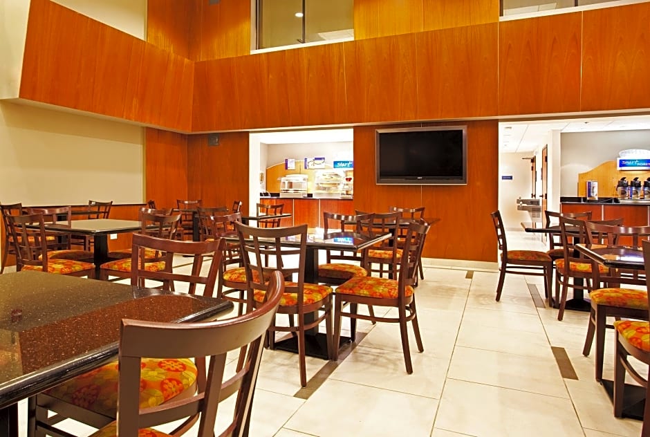 Holiday Inn Express Schaumburg-Rolling Meadows By IHG