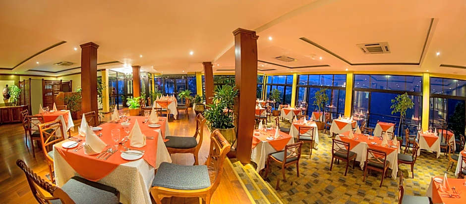 Hunasfalls Hotel