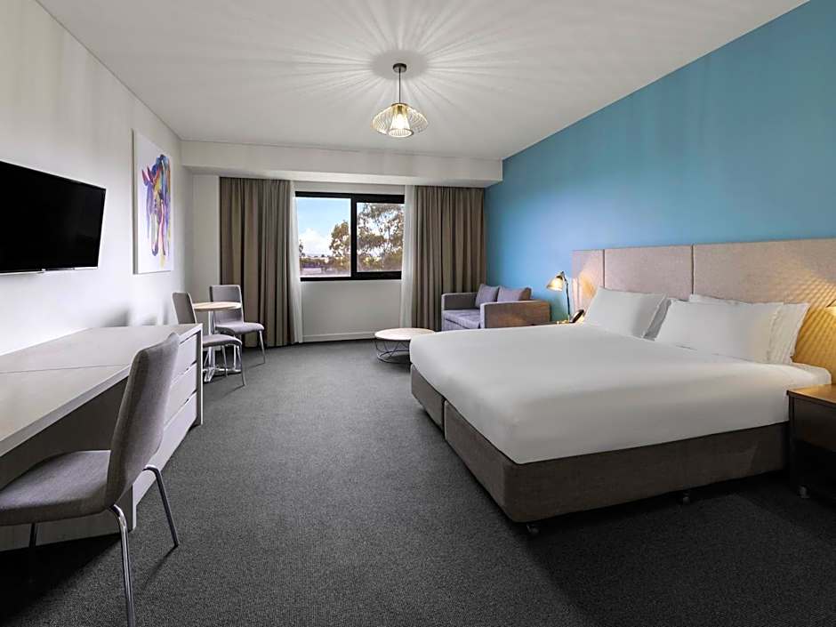 Mantra Melbourne Melton