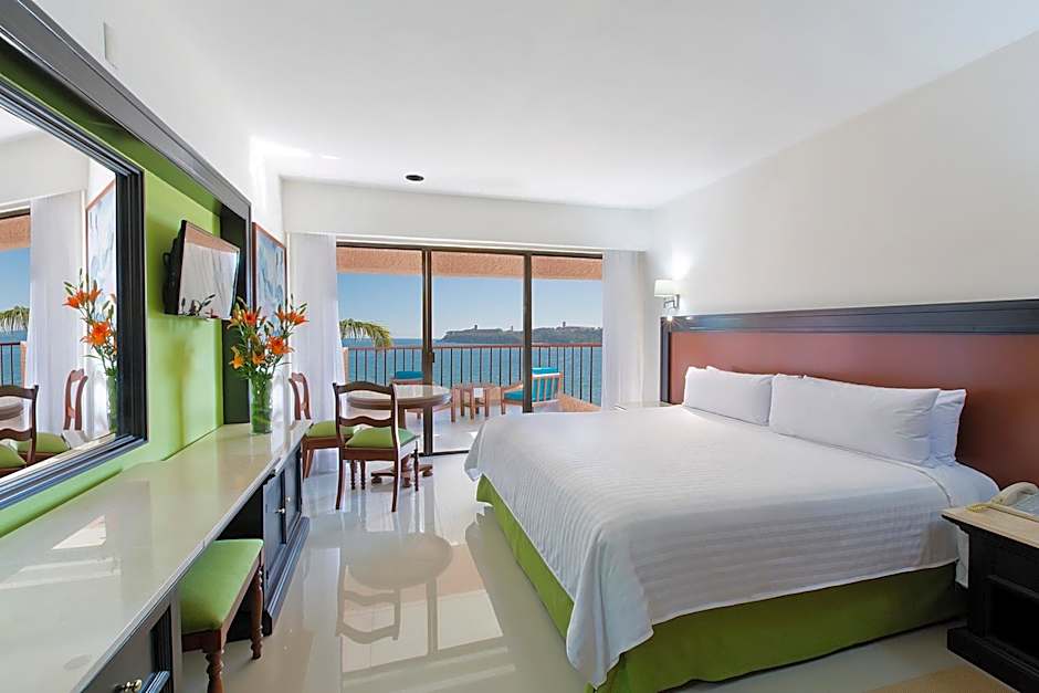 Barcelo Huatulco - All Inclusive