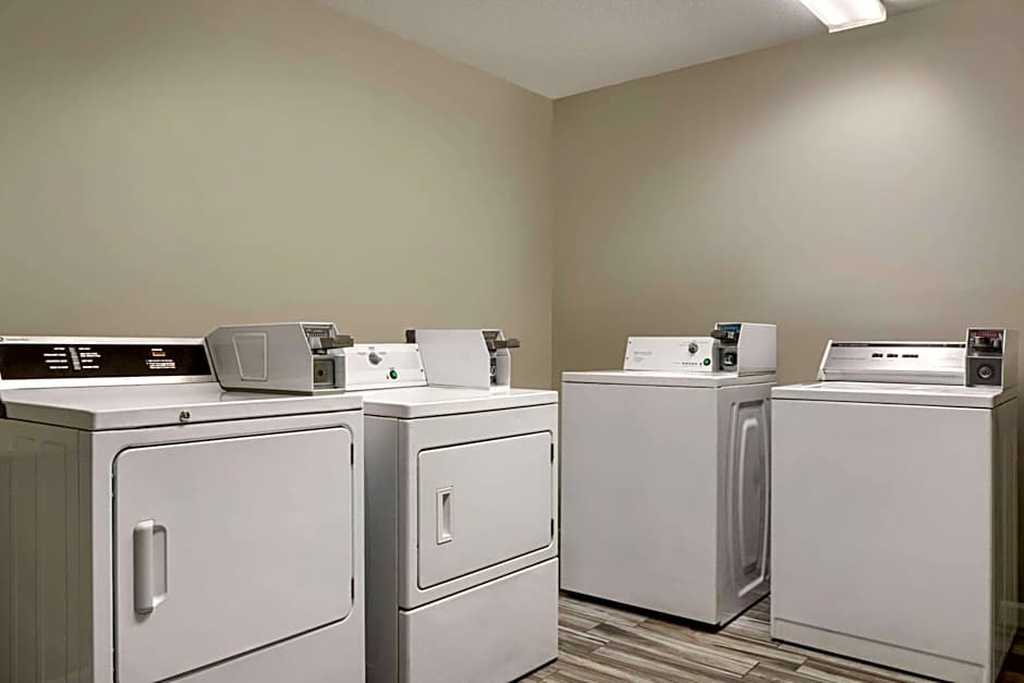 Days Inn by Wyndham Emporia