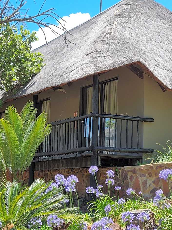 Bass Lake Country Lodge