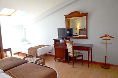 Triple Room- Mansard