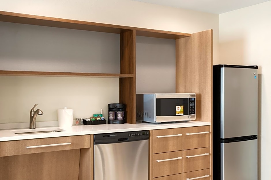 Home2 Suites by Hilton New Brunswick, NJ