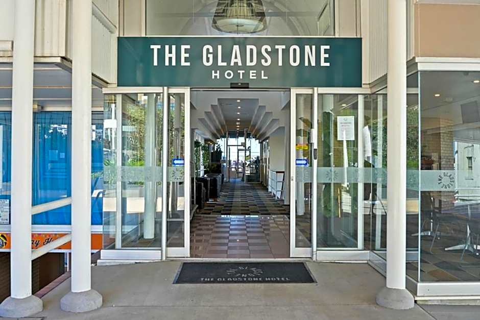 Rydges Gladstone Hotel