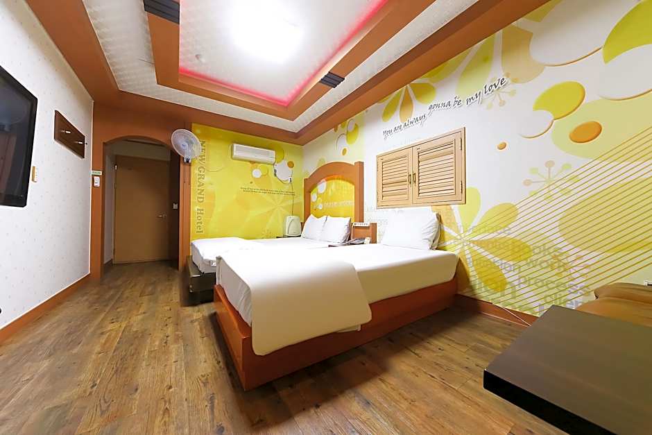 New Grand Hotel