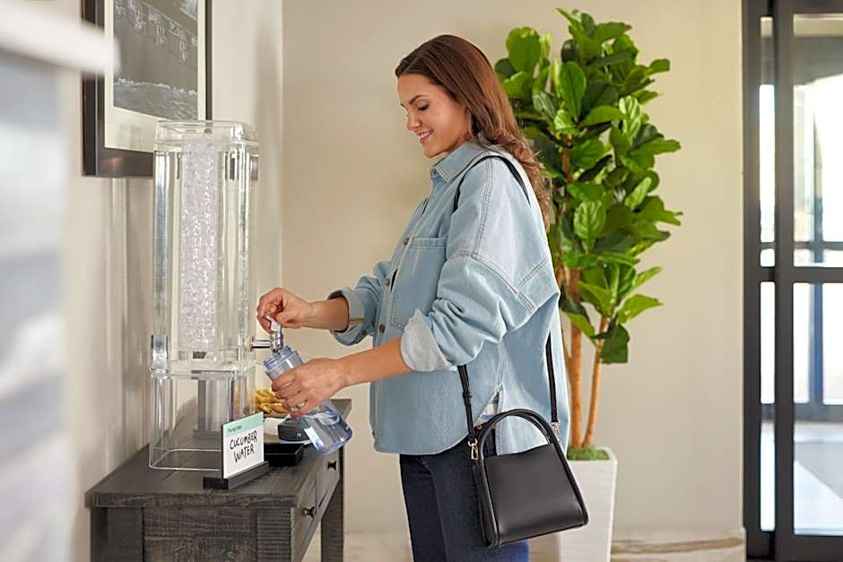 Garner Hotel Brookings By Ihg