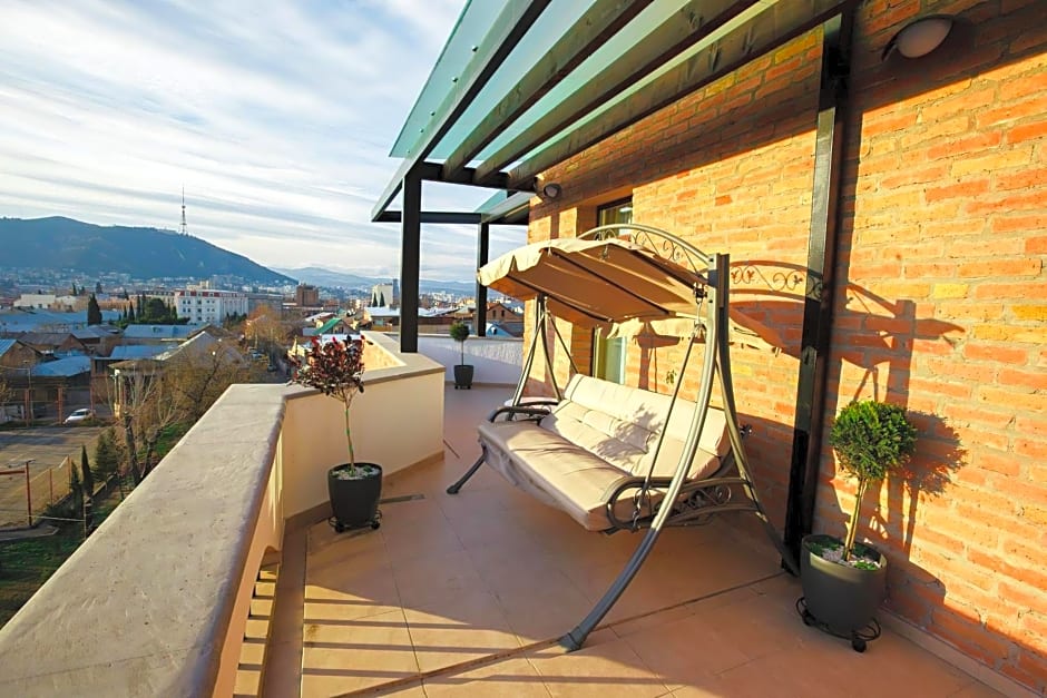 Reikartz Avlabari Tbilisi