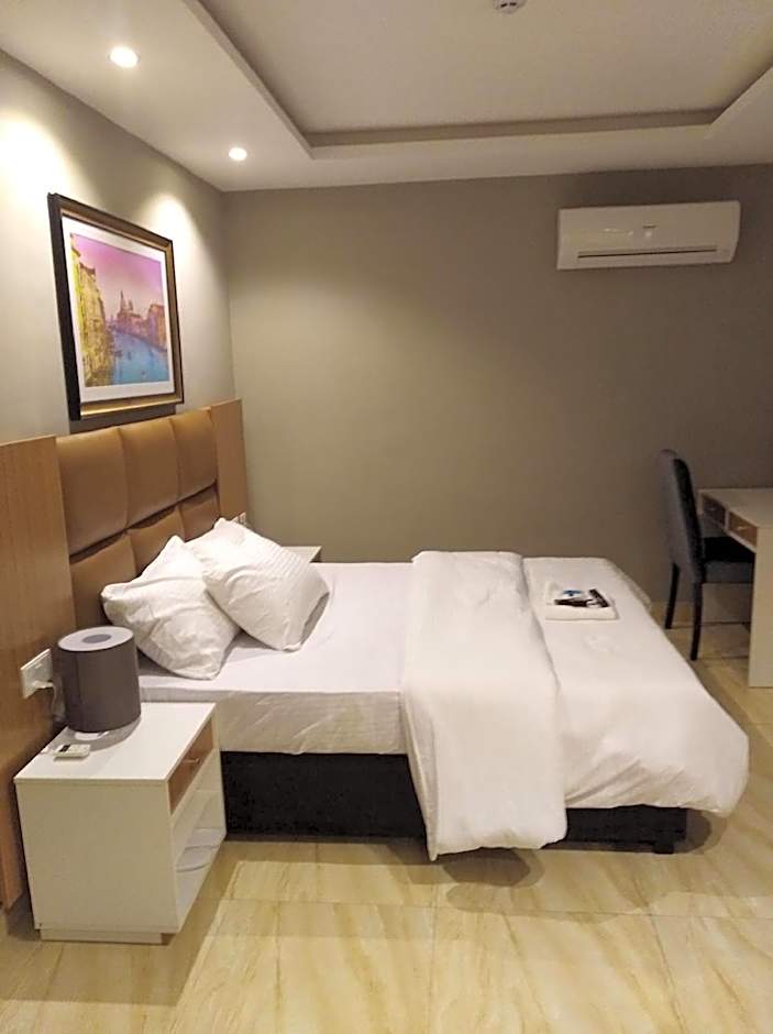 Blackwood Hotel