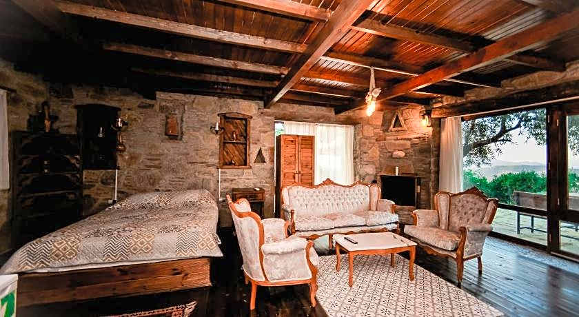 Kirkinca Houses