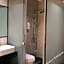 Wenxing Xiyue Hotel (Guangzhou Baiyun Railway Station Mawu Branch)