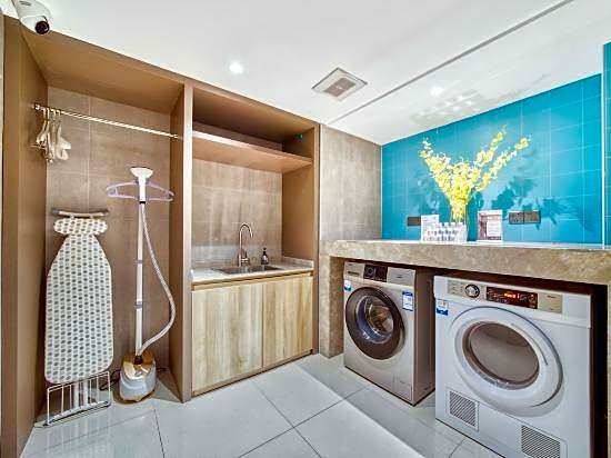 Home Inn (Ningbo Tianyi Plaza Jiangxiaqiao subway station)