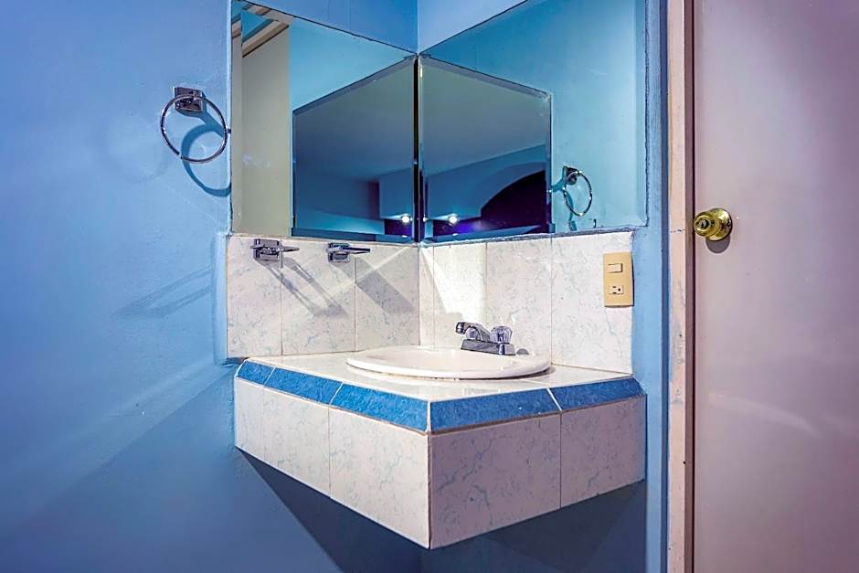 CAPITAL OHotel Diro