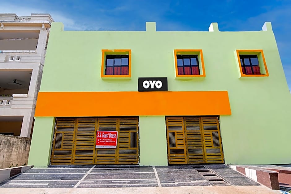 Hotel O S S Guesthouse