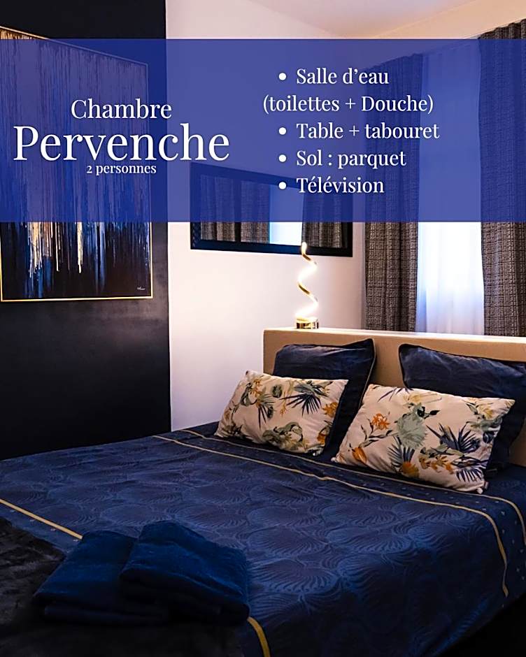 A La Villa Perroy les chambres sont spacieuses et les petit-déjeuners offerts