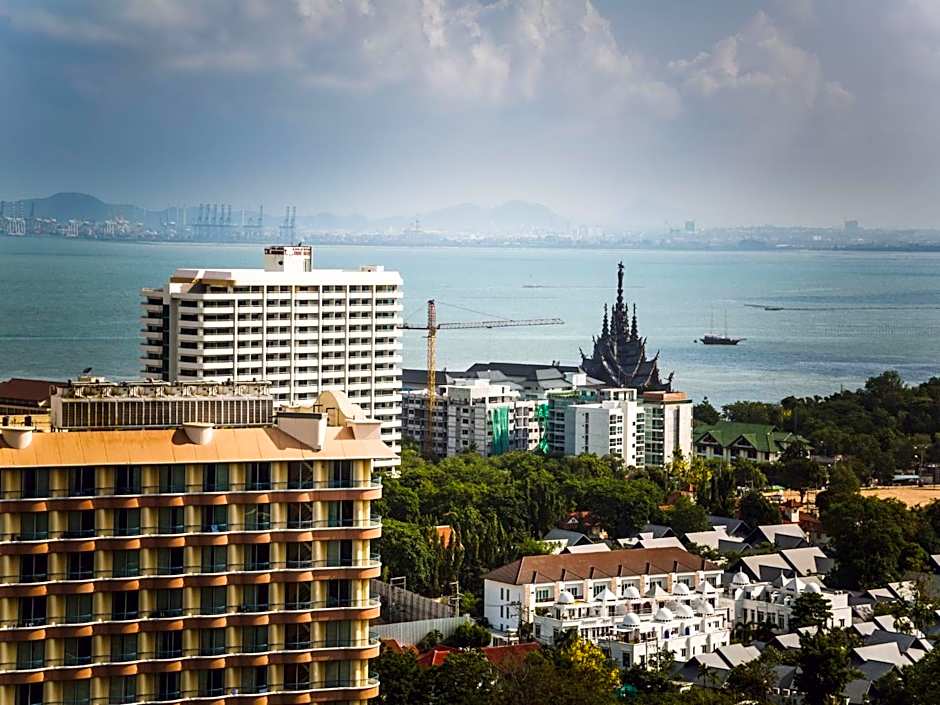 NorthPoint Pattaya Luxury Apartments GrandisVillas