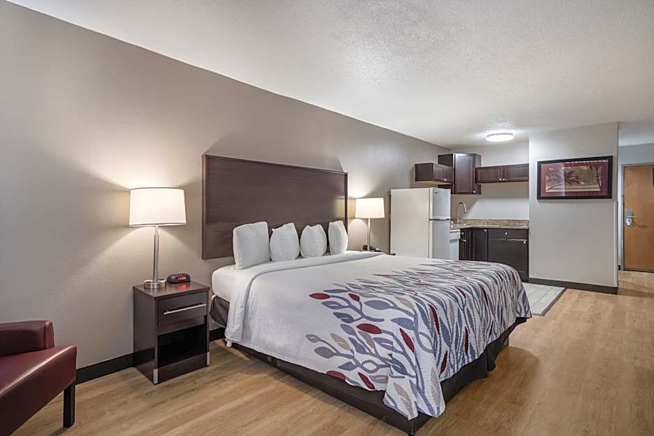 Photo 1 of 5 of 1 King Bed Suite