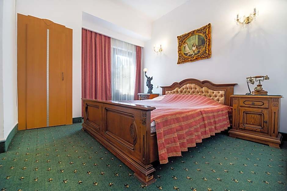 Hotel Carpati Imparatul Romanilor