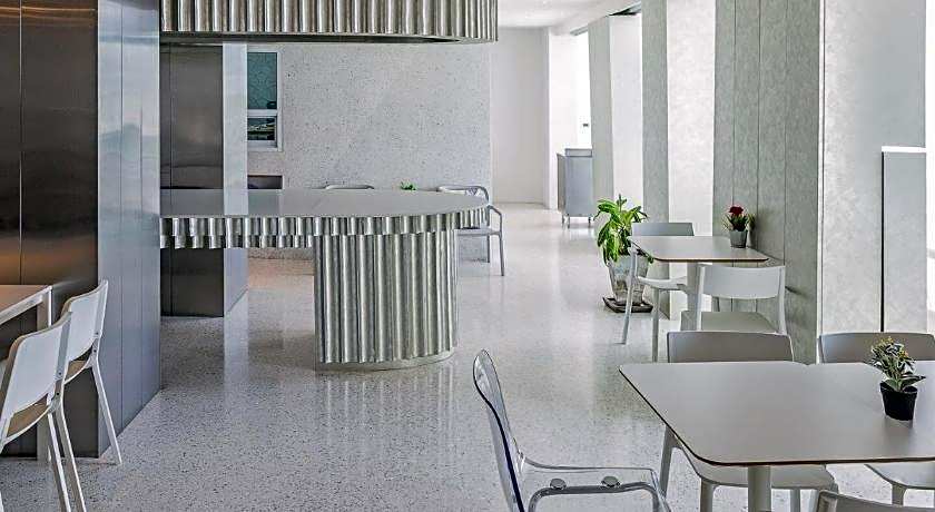 Comet Hotel Surat Thani