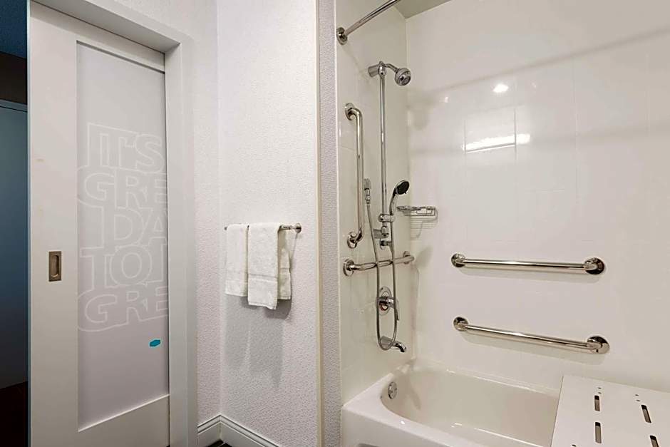 Hampton Inn By Hilton Midland