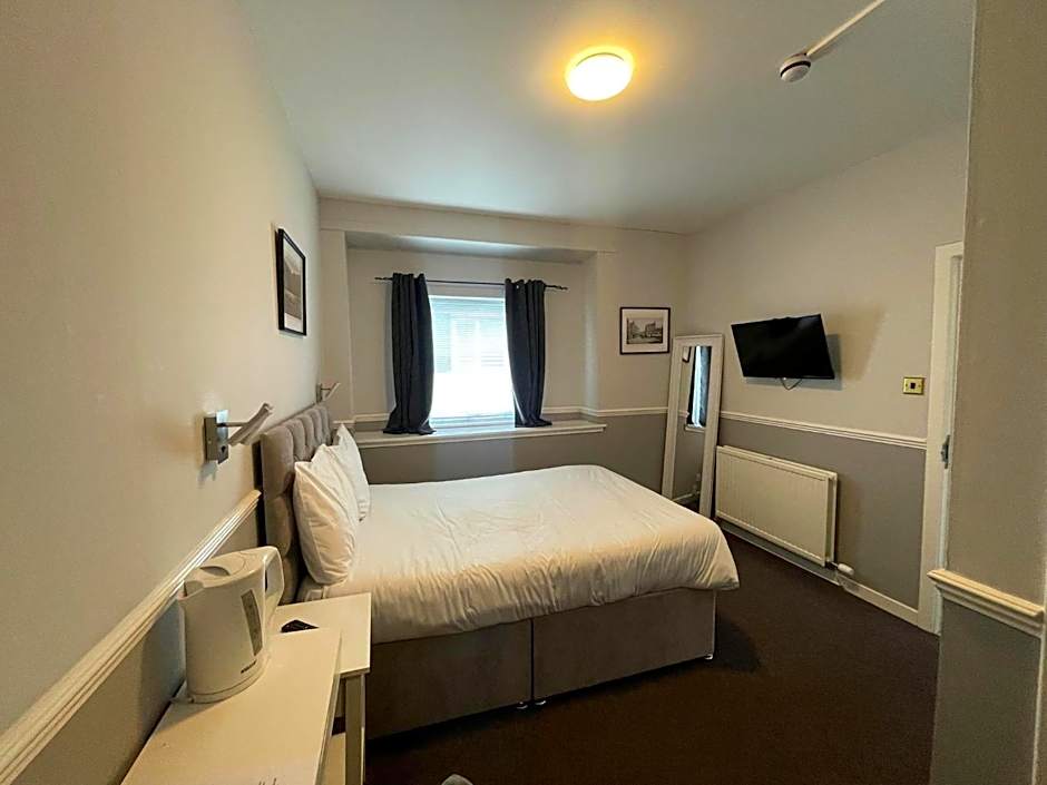 Photo 1 of 4 of Deluxe, Pet-Friendly