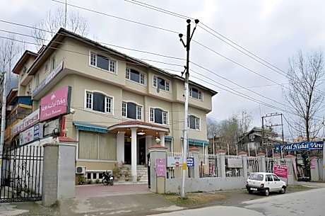 Hotel Nishat View