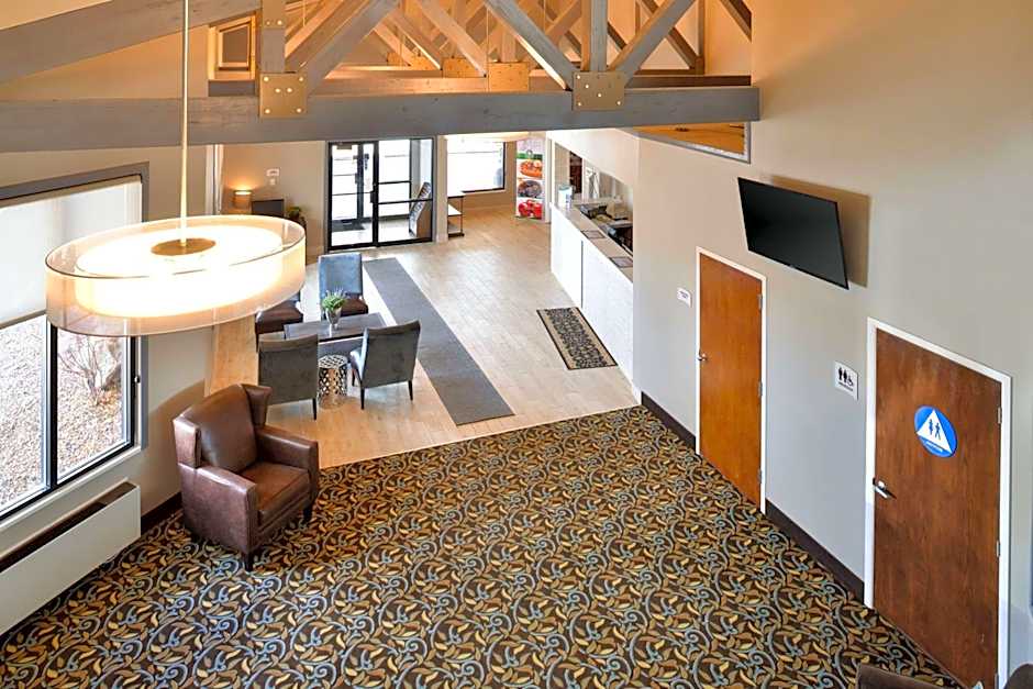 Wingate by Wyndham Beaver I-15
