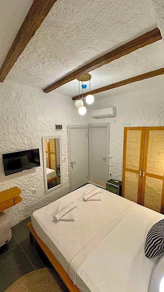 The Comelly Alaçatı