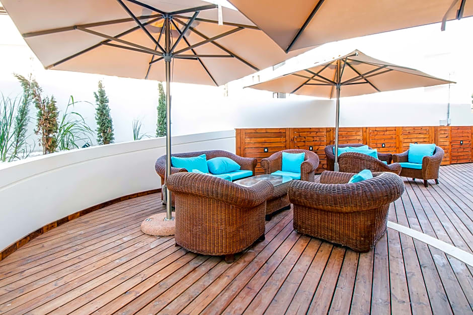 Sunny Days Hotel Apt