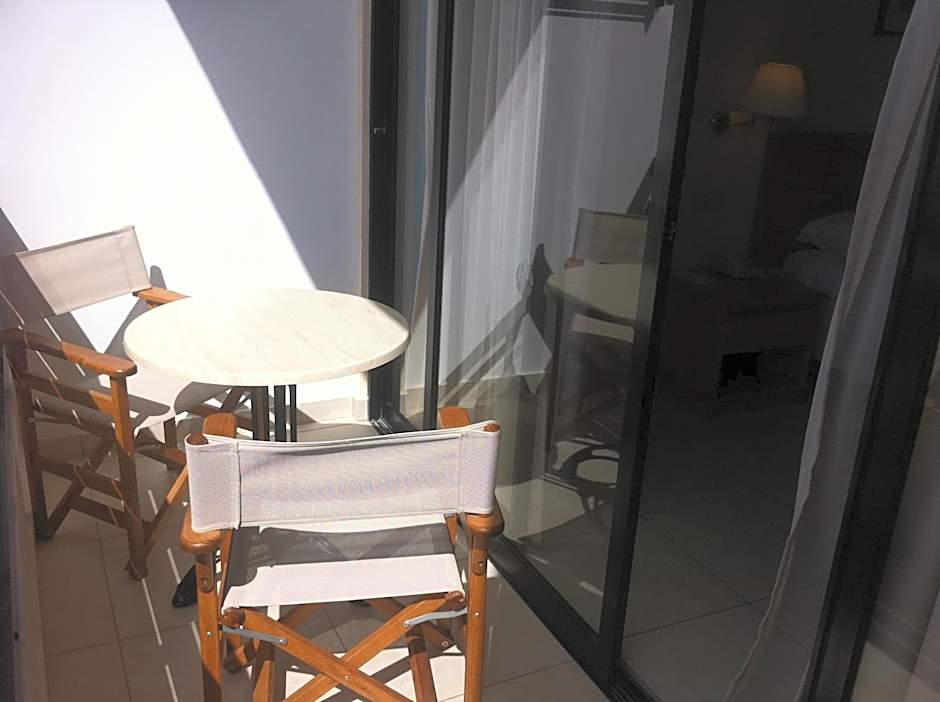 Avanti Hotel