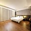 Hotel the Hill