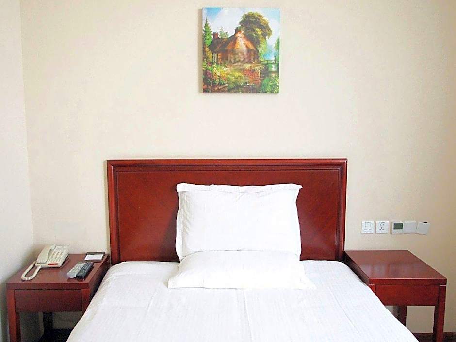 GreenTree Inn LangFang GuanGYAng District High-speed Railway Station Business Hotel