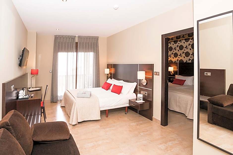 Hotel Piramide 2