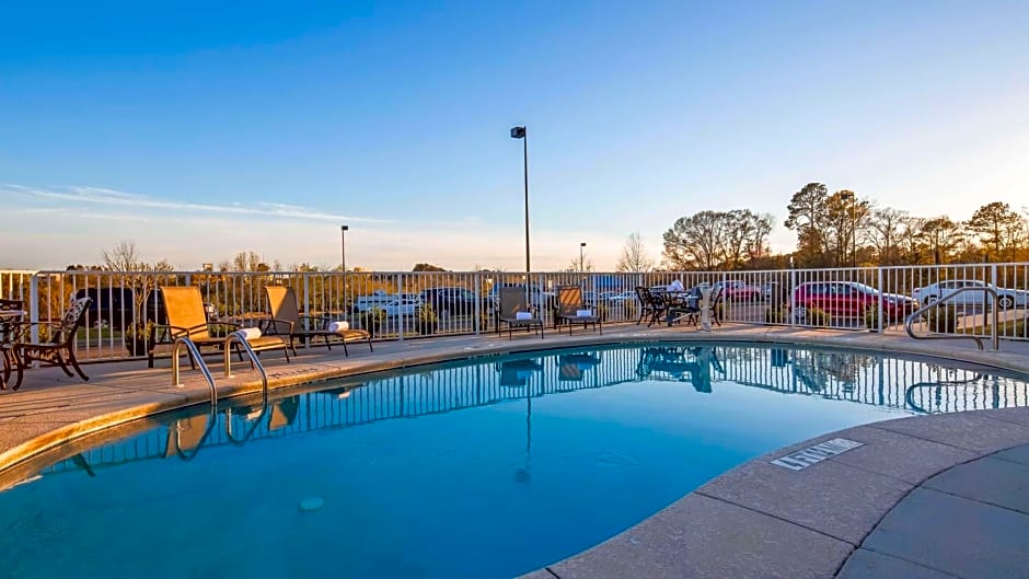 Best Western Dothan Inn & Suites