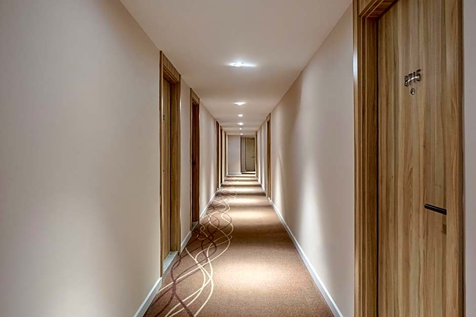 Hanting Hotel Kunming Beijing Road