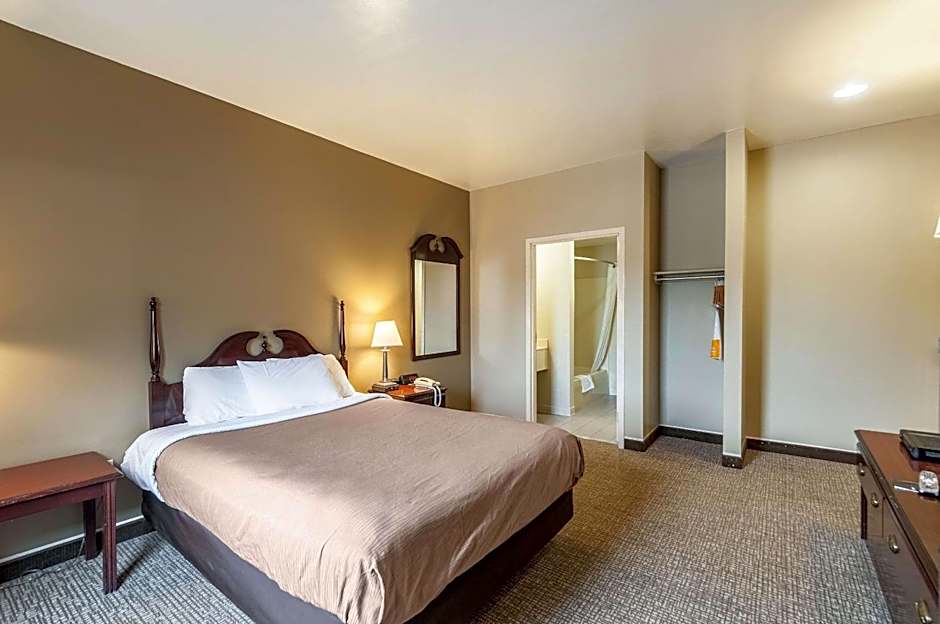 Econo Lodge Inn & Suites Middletown - Winchester South