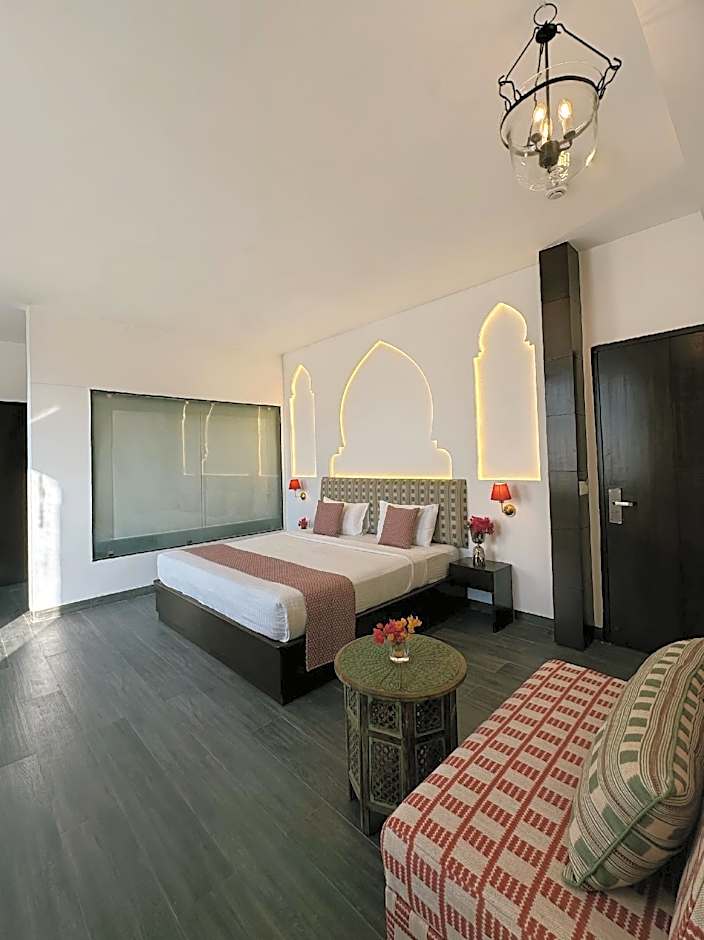 Hotel Atulyaa Taj