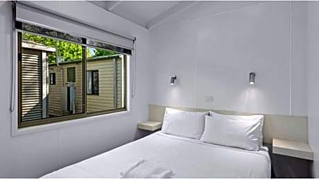 Economy Two-Bedroom Cabin - Sleeps 4