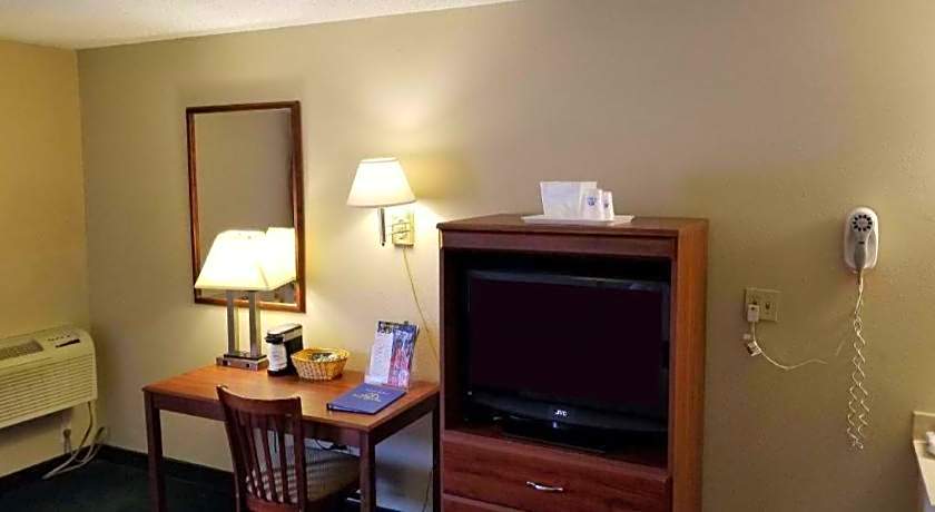 Americas Best Value Inn St. Louis South