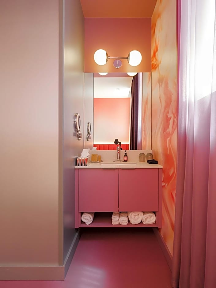 Rose Hôtel Invisible