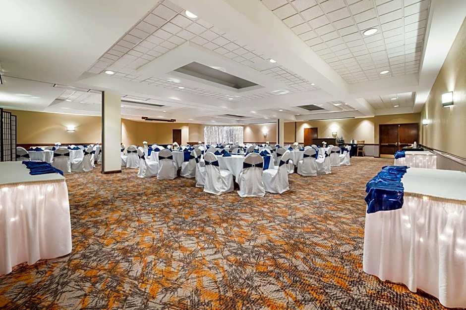 Best Western Grand Victorian Inn