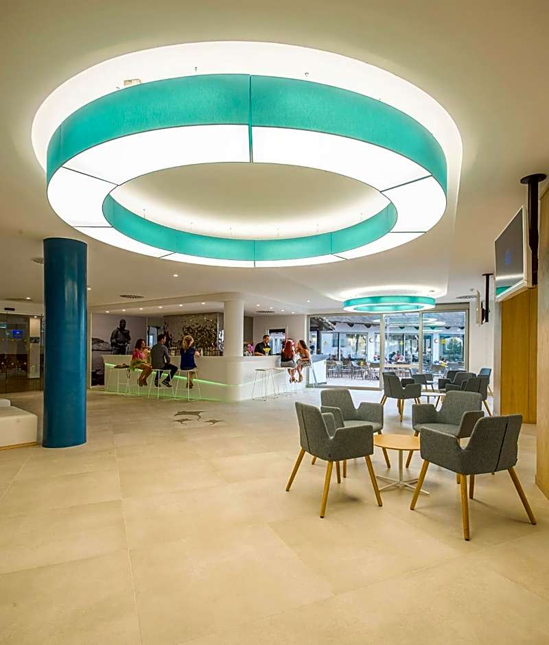 Marvell Club Hotel & Apartments
