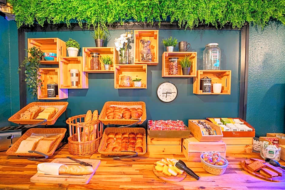 KYRIAD VALENCIENNES SUD - Rouvignies