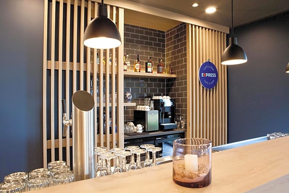 Holiday Inn Express And Suites Basel Allschwil By IHG