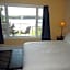 Bayside Inn & Waterfront Suites