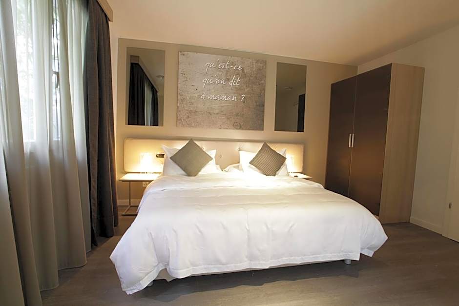 Chez Maman Hotel & Restaurant