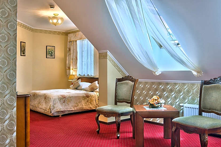 Hotel - Dworek Tryumf