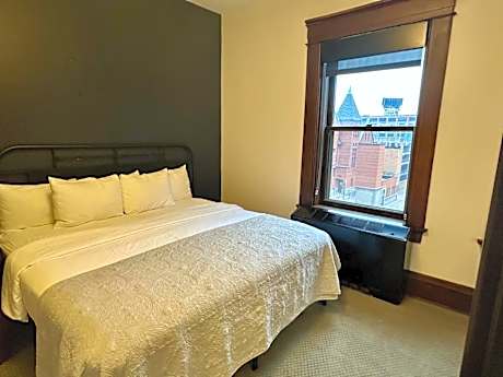 Standard Triple Studio