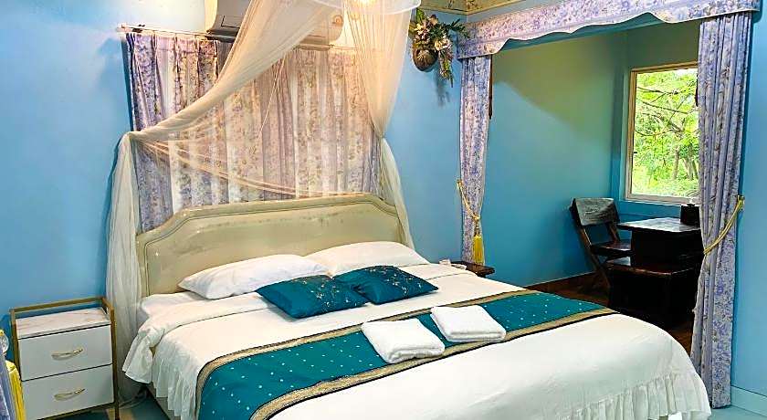Saiyok River House