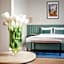 Hotel H12